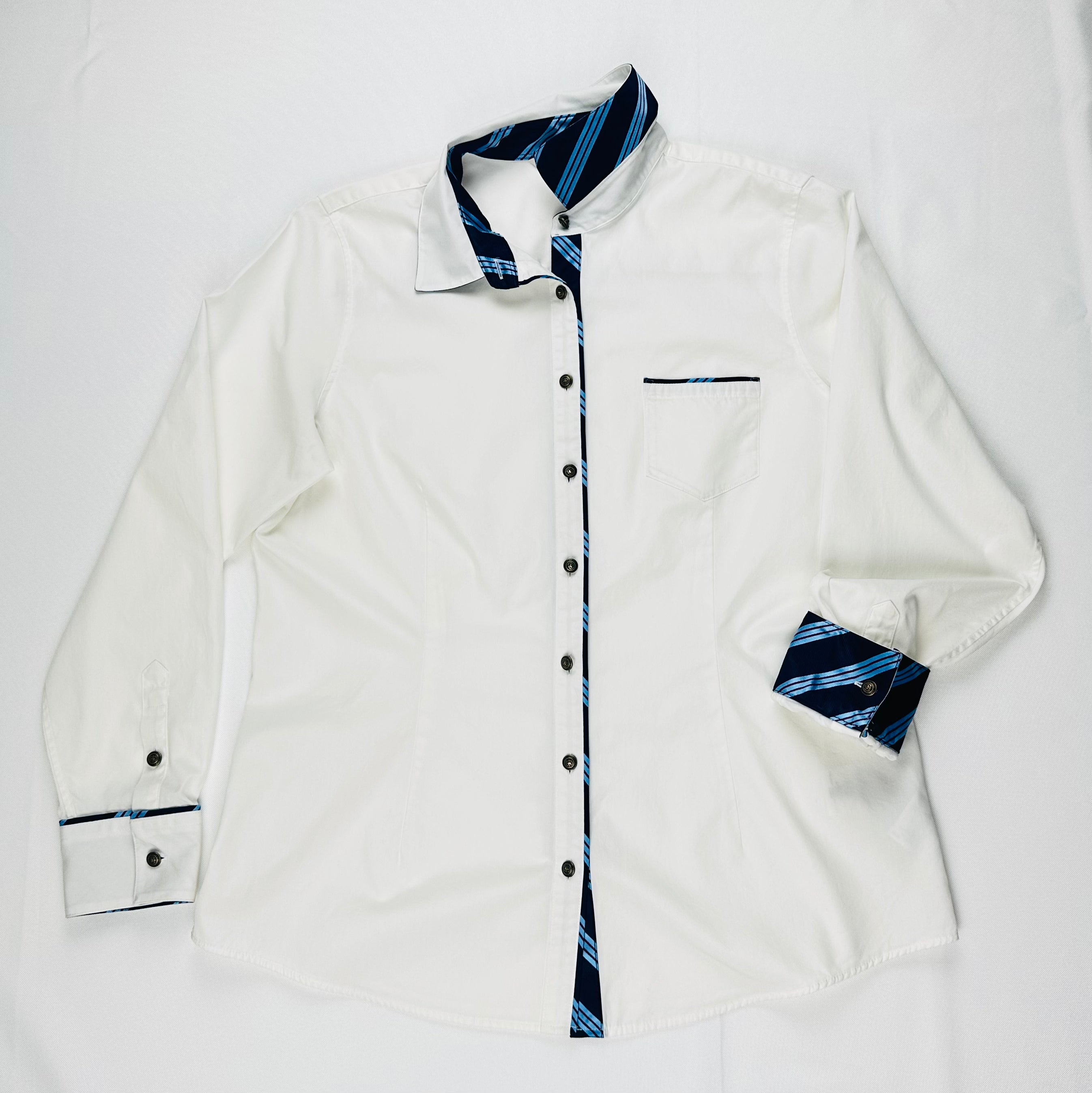 Brooks Brothers Red Fleece Women’s 12 White Cotton Stretch Shirt Blue Contrast Trim