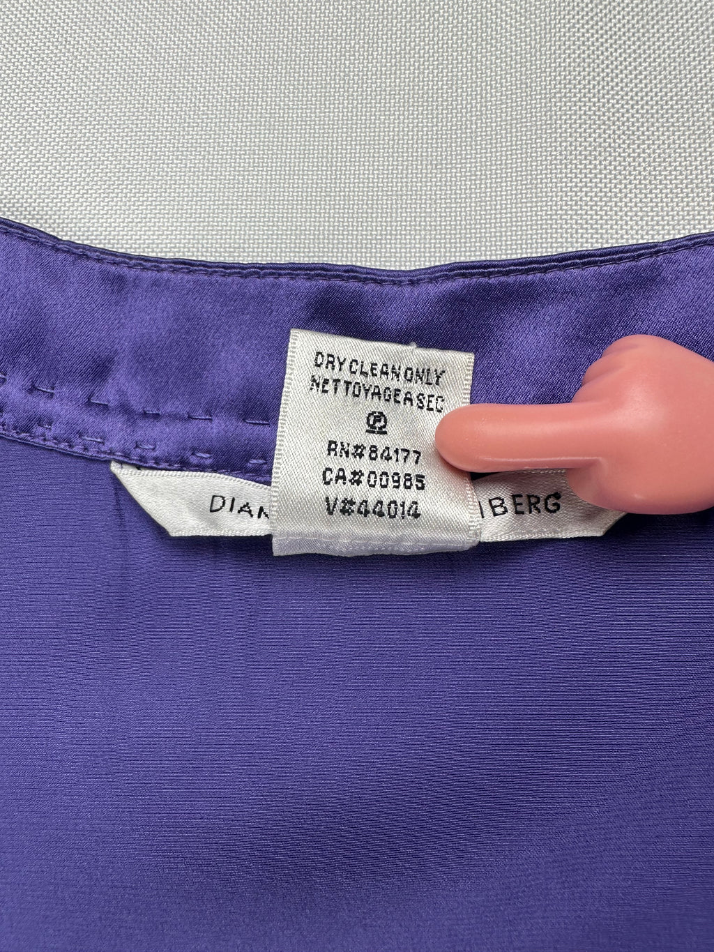 Diane Von Furstenberg Women’s 0 Purple 100% Silk Short Sleeve Zip Pocket Blouse