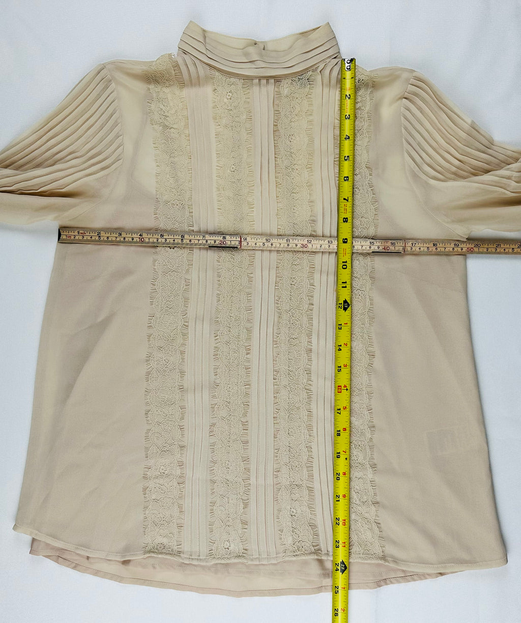 Banana Republic Women’s M Oyster Lace Pintuck High Neck Long Sleeve Blouse