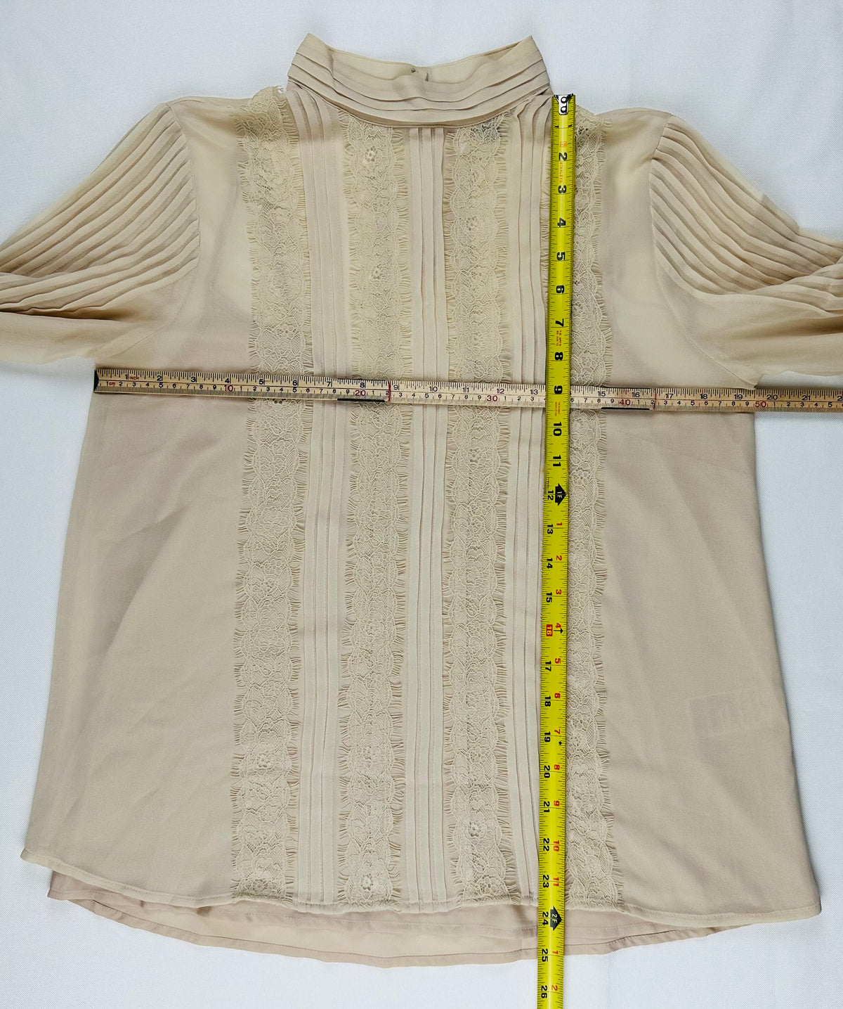 Banana Republic Women’s M Oyster Lace Pintuck High Neck Long Sleeve Blouse