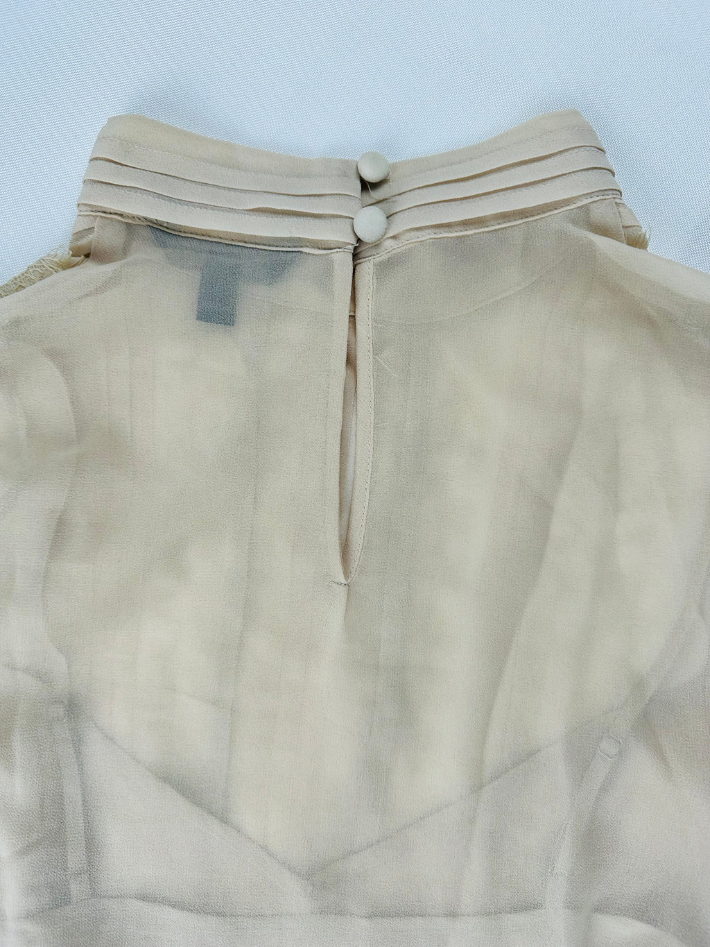 Banana Republic Women’s M Oyster Lace Pintuck High Neck Long Sleeve Blouse