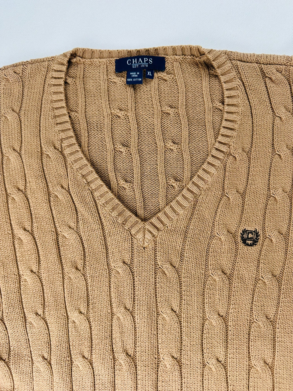 Chaps Women’s XL Camel Cable Knit Cotton V-Neck Sweater Crest Logo