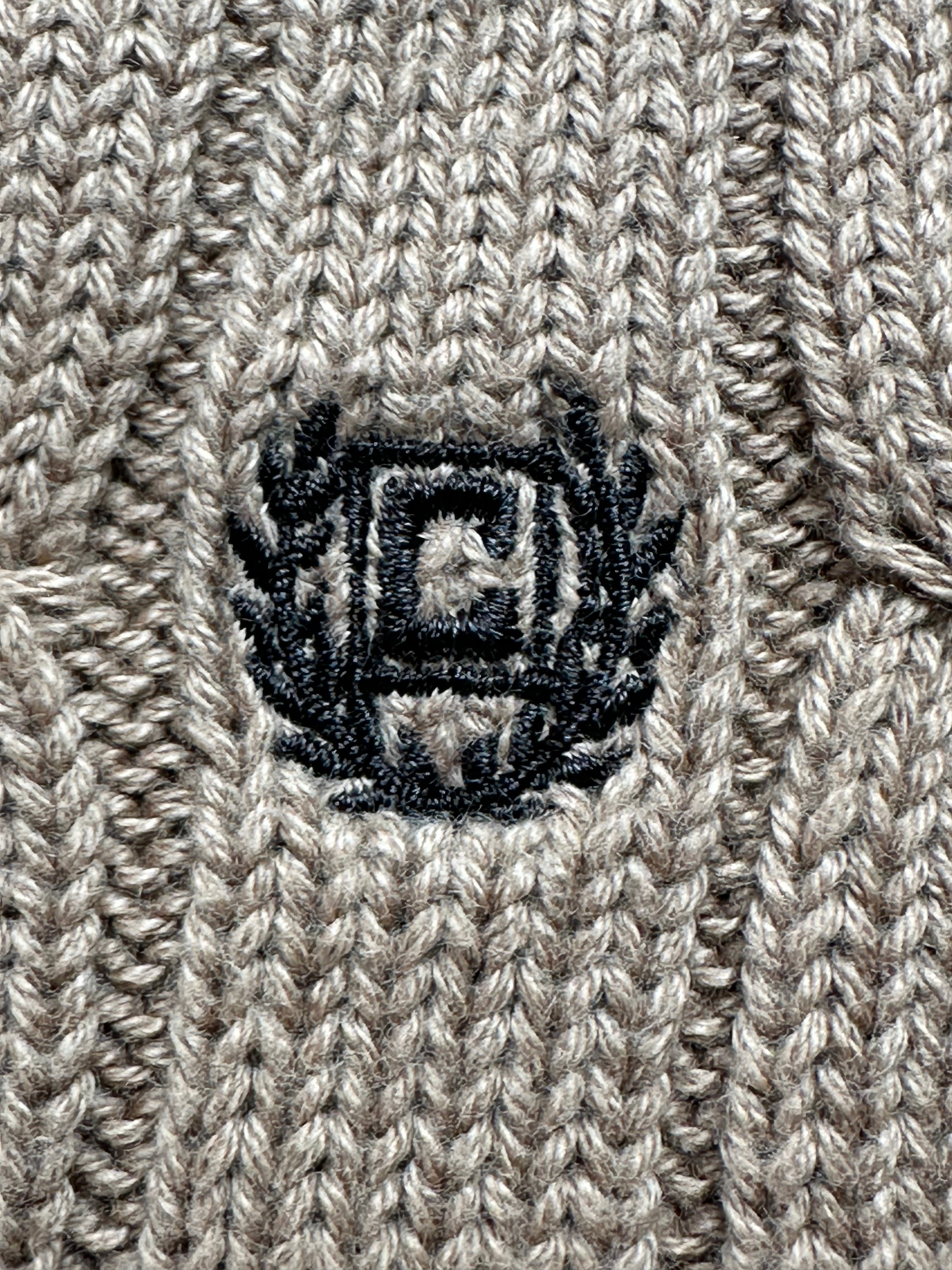 Chaps Women’s XL Camel Cable Knit Cotton V-Neck Sweater Crest Logo