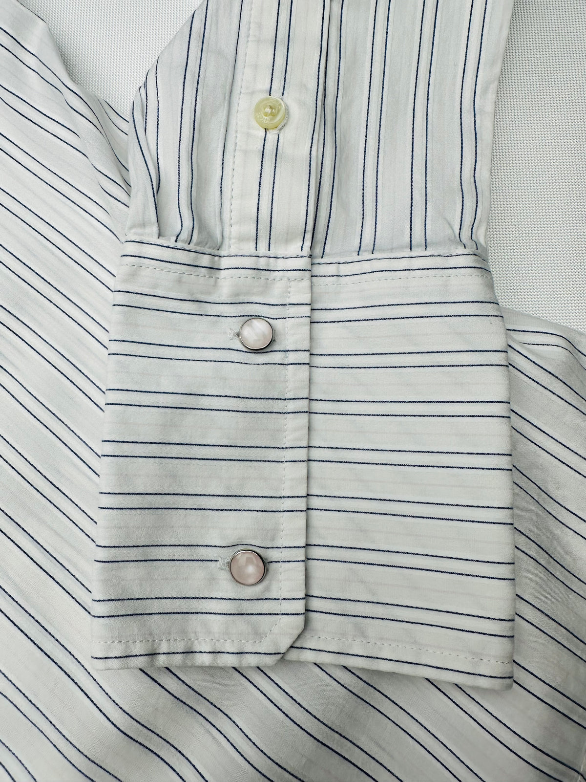 Vintage Ezra Fitch 1892 Women’s L White Navy Stripe French Cuff Shirt Moose Heritage