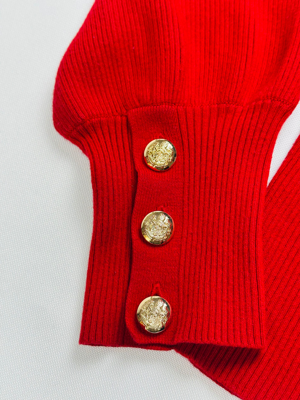 Lauren Ralph Lauren Women’s M Red Ribbed Puff Sleeve Sweater Gold Crest Buttons